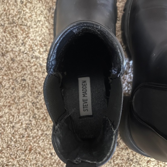 Steve Madden Howler Chelsea Boot - Picture 10 of 11